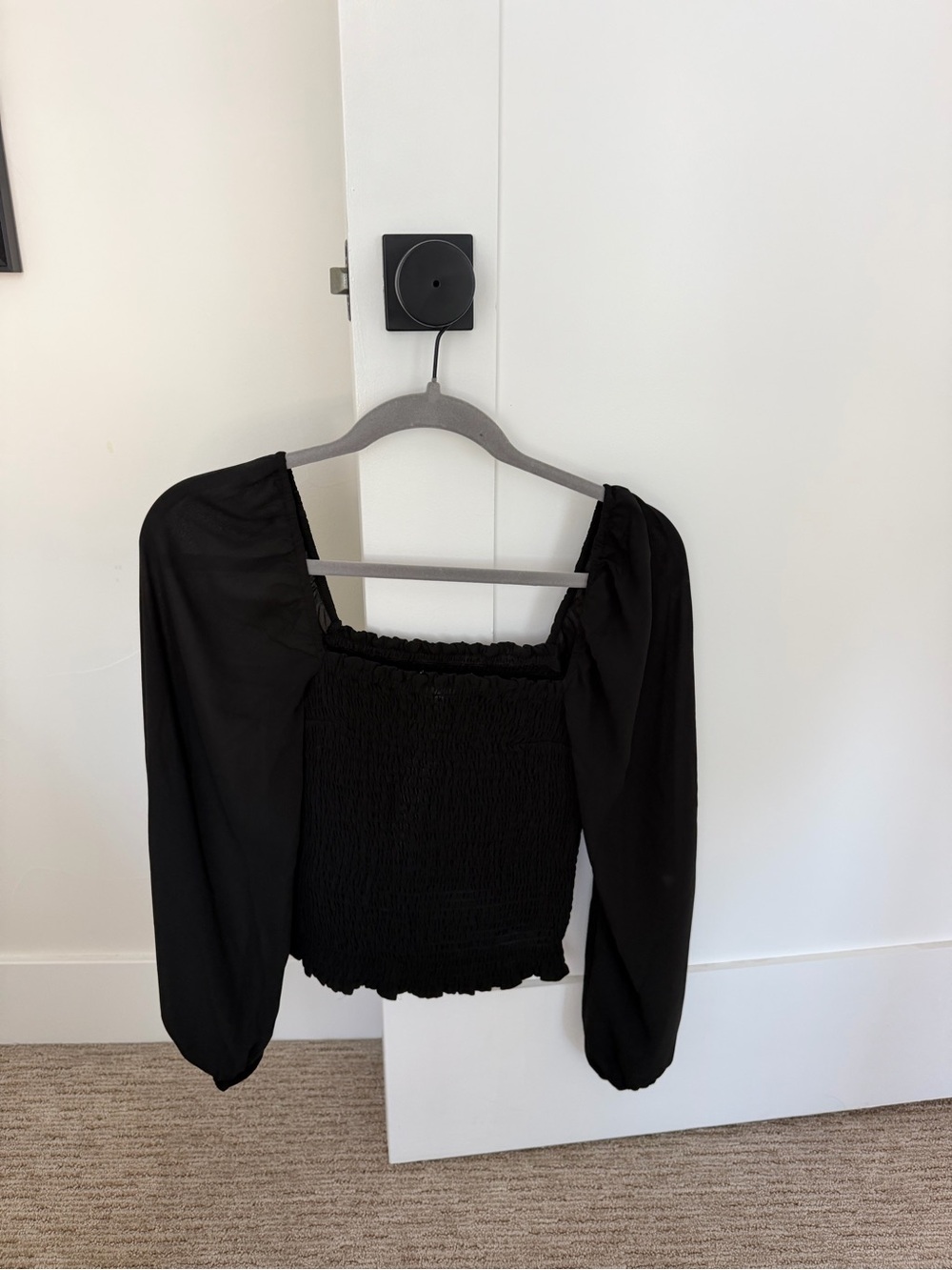 Abercrombie Black Smocked Puff-Sleeve long sleeve Women's Top